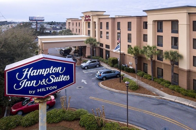 Gallery - Hampton Inn & Suites Navarre