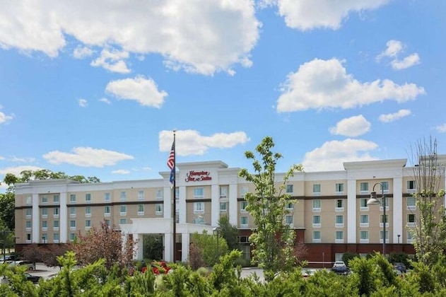 Gallery - Hampton Inn & Suites Poughkeepsie