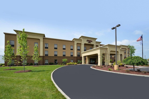 Gallery - Hampton Inn Utica