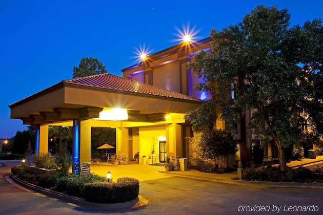 Gallery - Holiday Inn Express Forsyth By Ihg