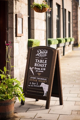 Gallery - Balmoral Arms