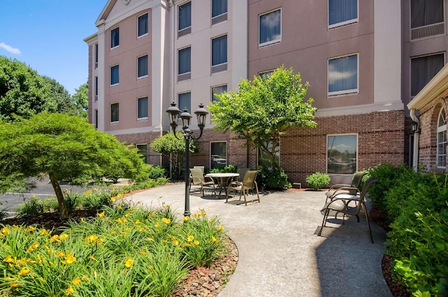 Gallery - Mainstay Suites Airport