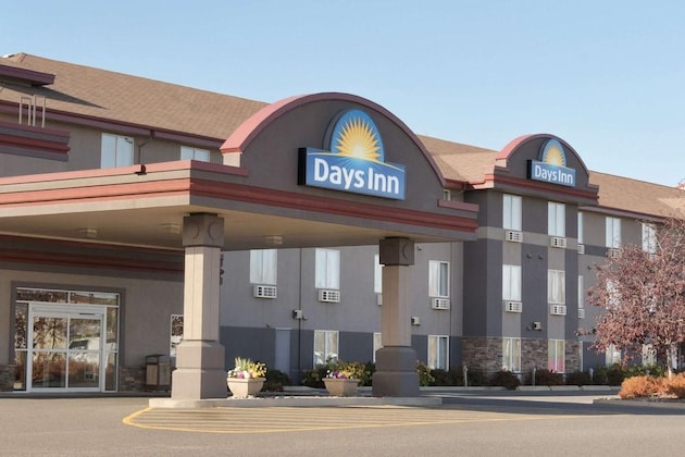 Gallery - Days Inn & Suites by Wyndham Thunder Bay