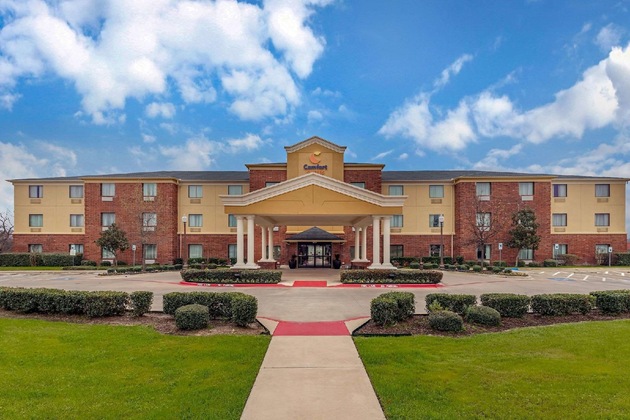 Gallery - Comfort Suites Ennis