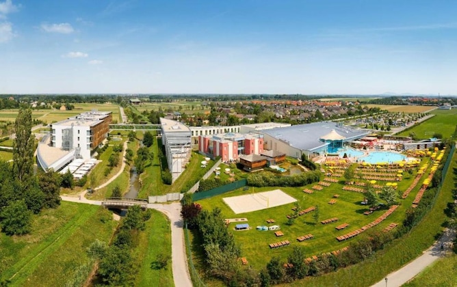 Gallery - Therme Laa Hotel Silent Spa Villas