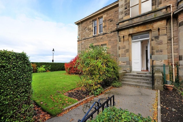 Gallery - Royal Gardens Apartments