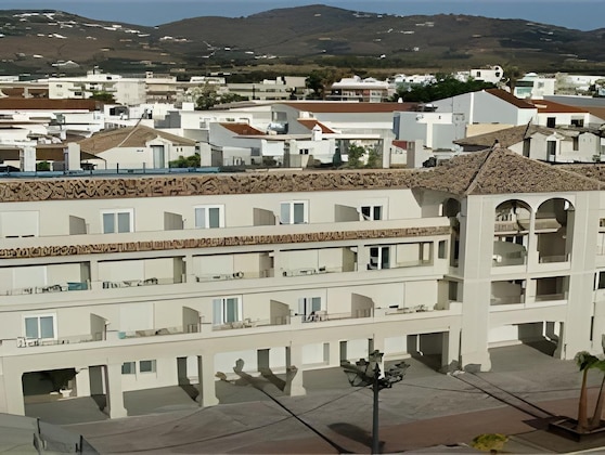 Gallery - Mena Plaza