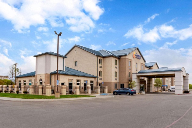 Gallery - Comfort Inn & Suites