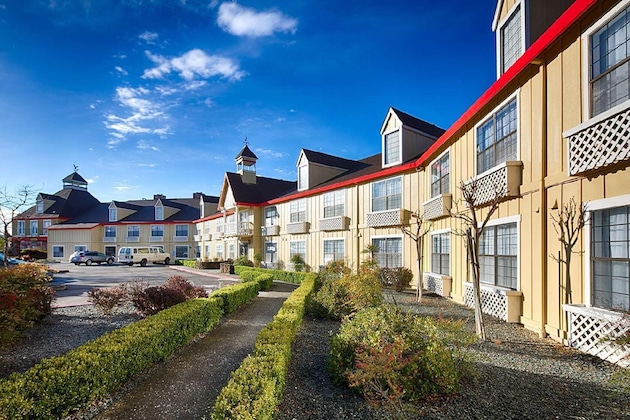 Gallery - Red Lion Inn & Suites Auburn