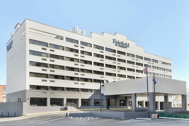 Gallery - Comfort Inn Downtown Charleston