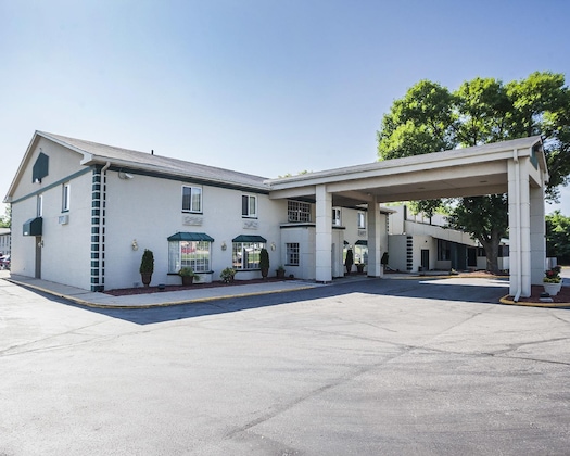 Gallery - Quality Inn & Suites