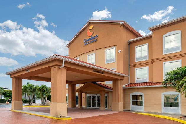 Gallery - Comfort Inn & Suites Airport