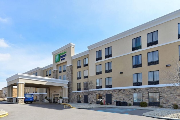 Gallery - Holiday Inn Express and Suites Indianapolis W- Airport Area, an IHG Hotel