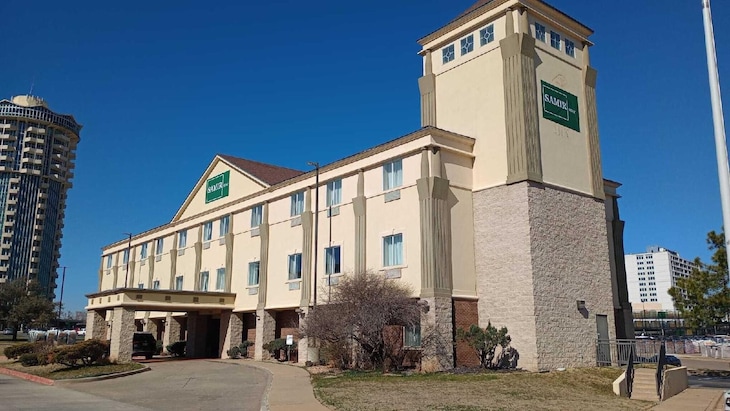 Gallery - Comfort Inn At Northwest Expressway