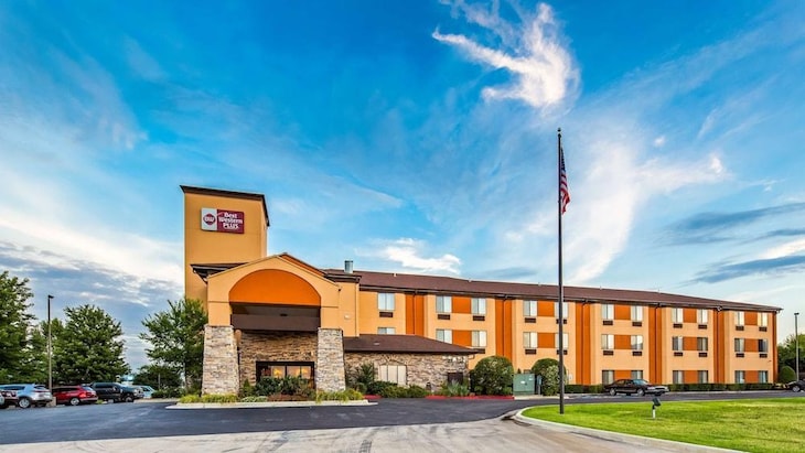 Gallery - Best Western Plus Woodland Hills Hotel & Suites