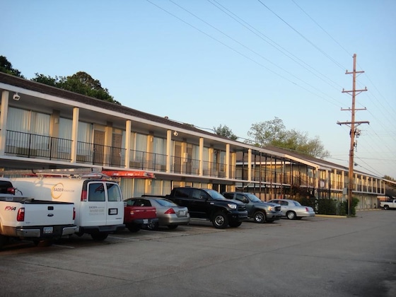 Gallery - Red River Inn Alexandria