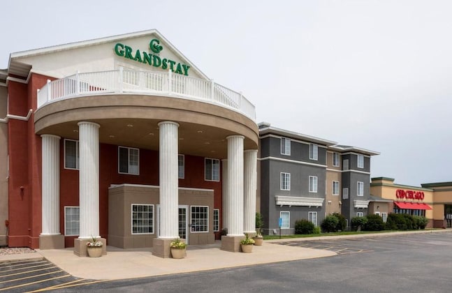 Gallery - Grandstay Residential Suites Ames