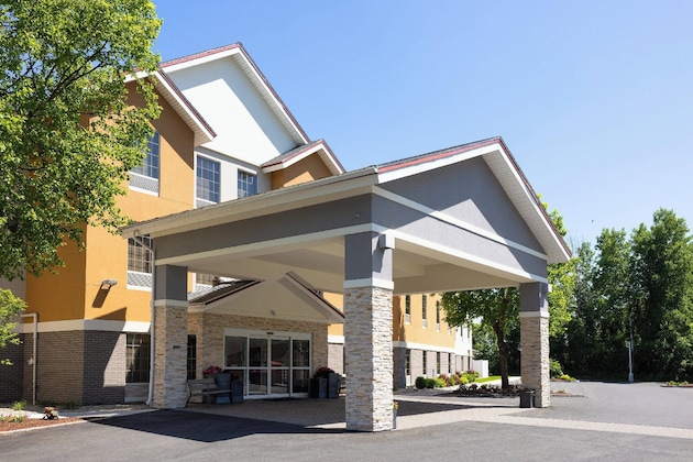 Gallery - Holiday Inn Express Hotel & Suites Brattleboro By Ihg