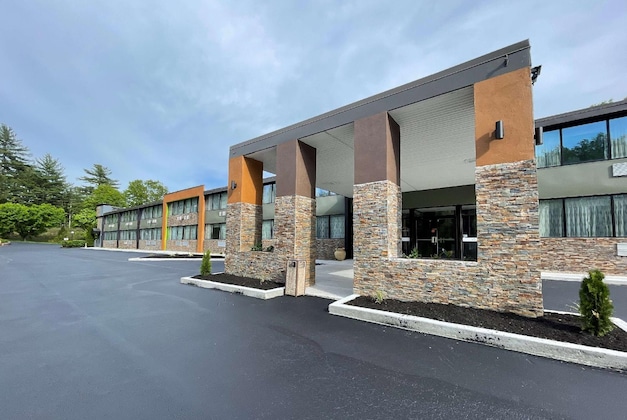 Gallery - Wingate By Wyndham Lake George