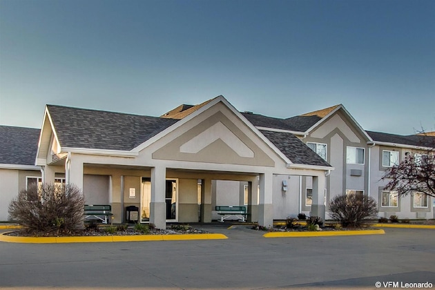 Gallery - Everspring Inn & Suites