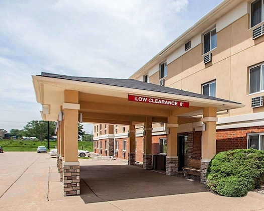 Gallery - Quality Inn & Suites Davenport Near I-80