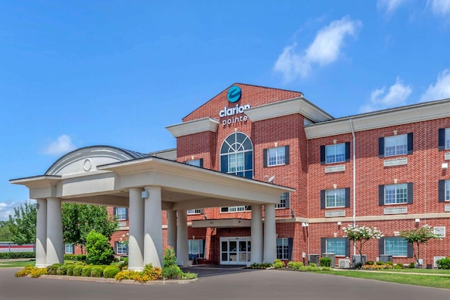 Gallery - Clarion Pointe Sulphur Springs