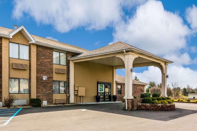 Gallery - Quality Inn I-74 Betesville