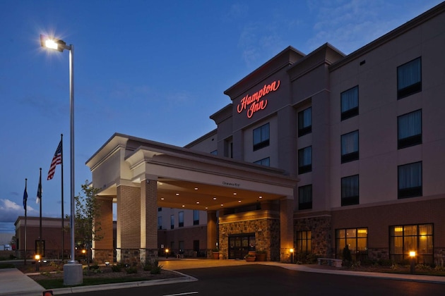 Gallery - Hampton Inn Beloit
