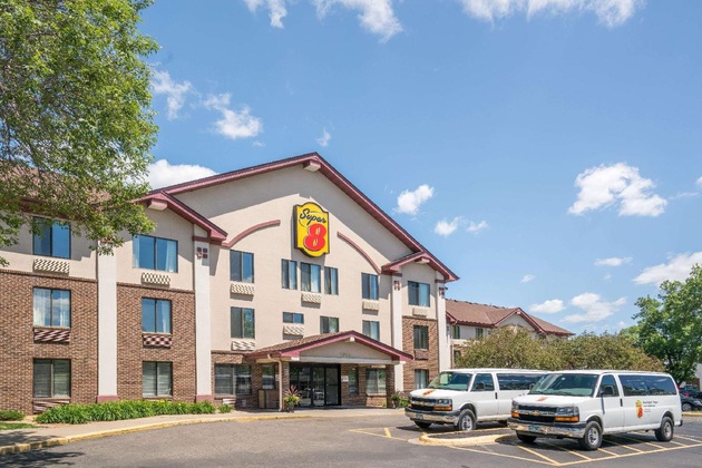 Gallery - Super 8 By Wyndham Bloomington Airport
