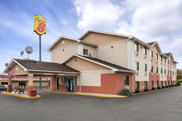 Gallery - Super 8 By Wyndham Brookville