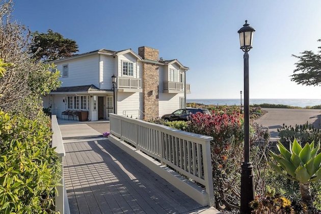 Gallery - Pelican Inn & Suites