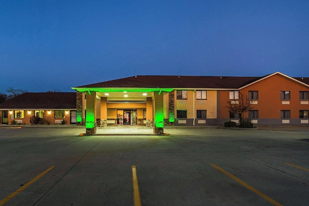 Gallery - Quality Inn Carbondale