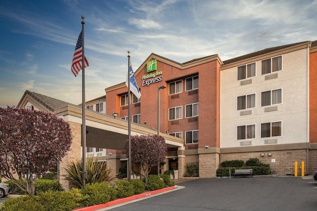 Gallery - Holiday Inn Express Castro Valley - I-580 By Ihg
