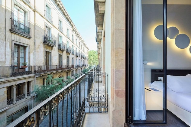 Gallery - H10 Port Vell