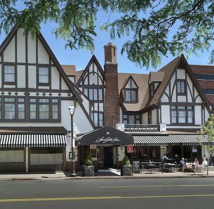 Gallery - Seven Gables, St. Louis West, A Tribute Portfolio Hotel