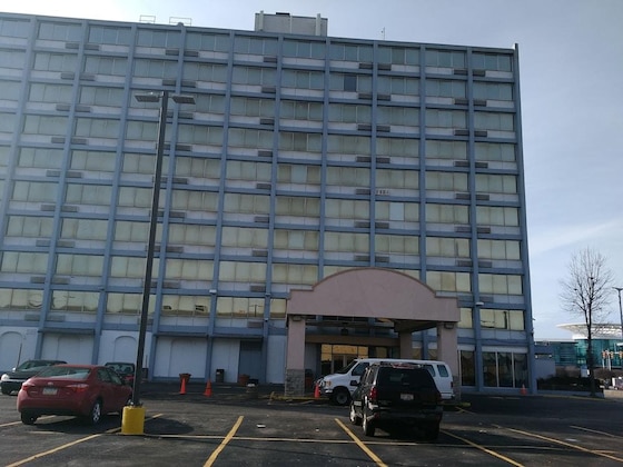 Gallery - University Hotel & Suites