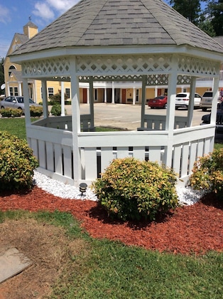 Gallery - Days Inn By Wyndham Cornelia