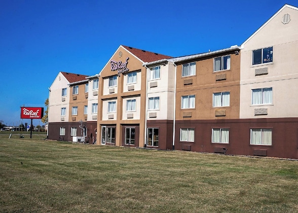Gallery - Red Roof Inn & Suites Danville, Il
