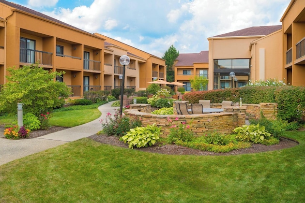 Gallery - Courtyard By Marriott Chicago Deerfield