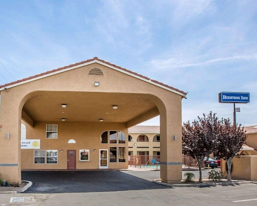 Gallery - Rodeway Inn Delano