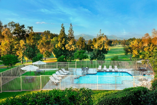 Gallery - Ayres Suites Diamond Bar