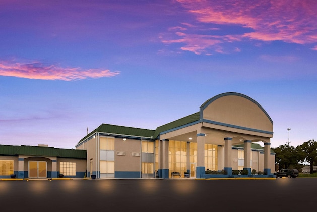 Gallery - Surestay By Best Western Duncan