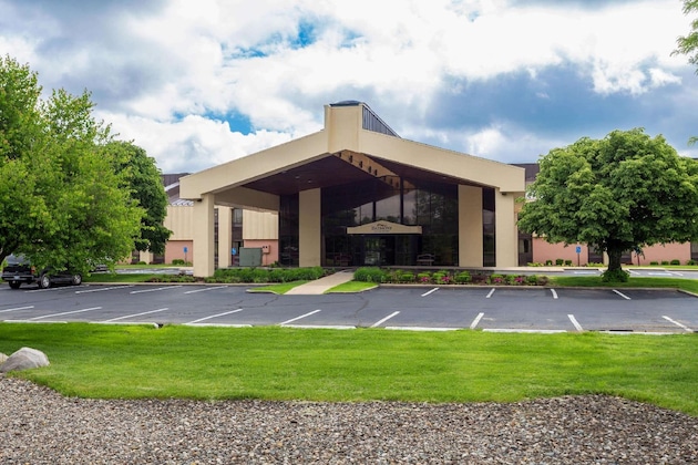 Gallery - Baymont By Wyndham Elkhart