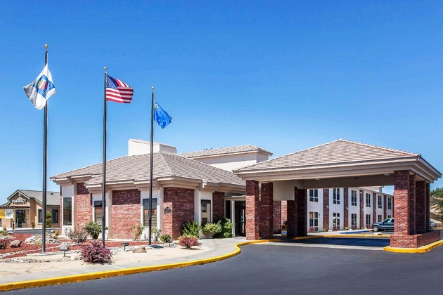 Gallery - Comfort Inn & Suites Near Fallon Naval Air Station
