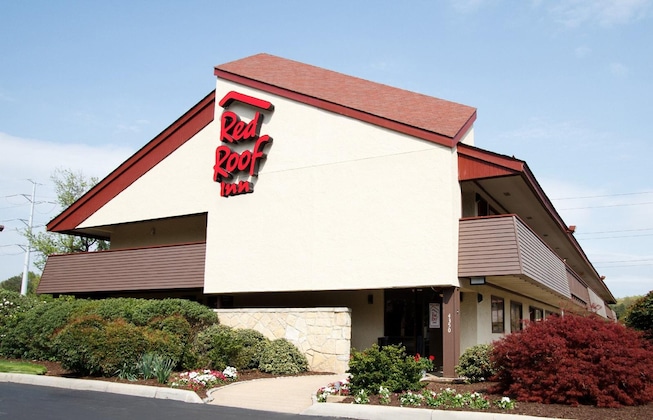 Gallery - Red Roof Inn Detroit - Farmington Hills