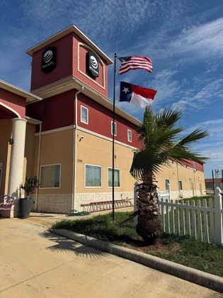 Gallery - Executive Inn And Suites