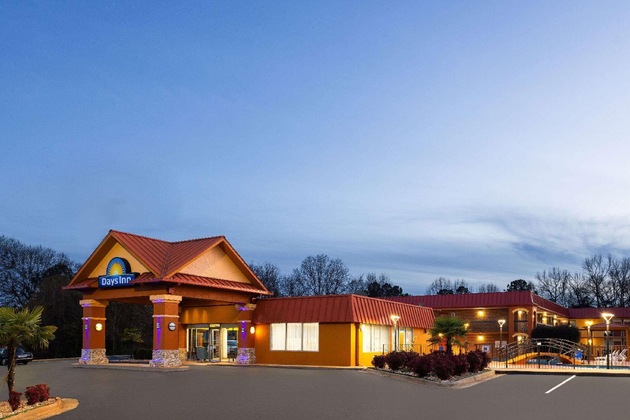 Gallery - Days Inn by Wyndham Forsyth