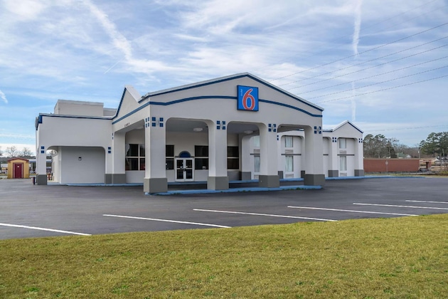 Gallery - Super 8 By Wyndham Forsyth