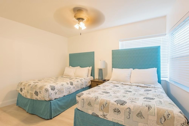 Gallery - Perroquet Hotel Fort Lauderdale Beach