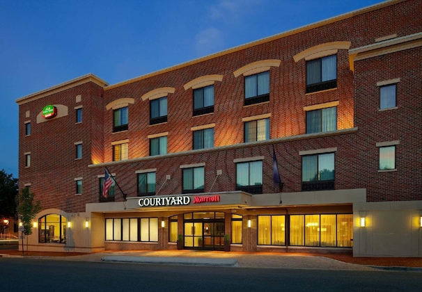 Gallery - Courtyard By Marriott Fredericksburg Historic District